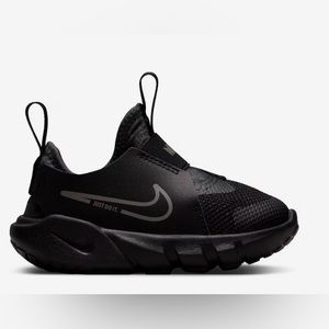 Nike Toddler Size 9 Black Slip-on Shoes